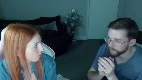 Snapshot of red_firesquirt chatting on January 16, 9:30 pm Red - online show from January 16, 9:30 pm