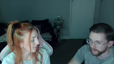 Snapshot of red_firesquirt chatting on January 19, 9:02 pm Red - online show from January 19, 9:02 pm