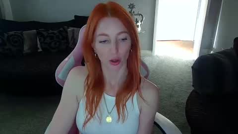 Snapshot of red_firesquirt chatting on February 24, 2:26 pm Red - online show from February 24, 2:26 pm