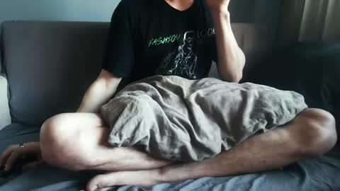 Sean Fire online show from April 22, 2:51 pm