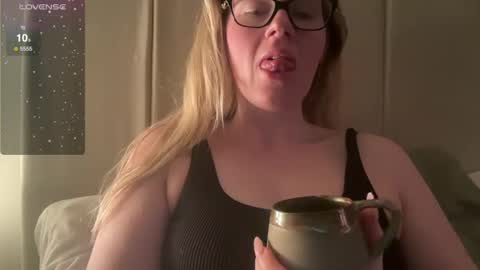 Rosie online show from March 3, 6:37 am