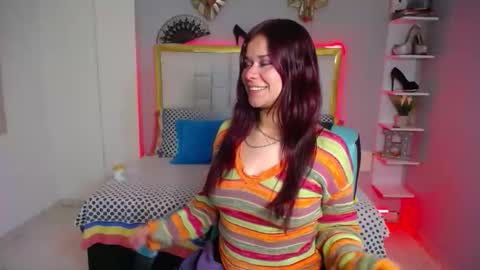 Lunaaaaa online show from April 22, 8:17 am