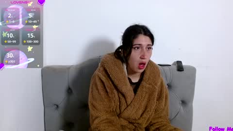 IG   OF red moonn online show from January 3, 10:31 am