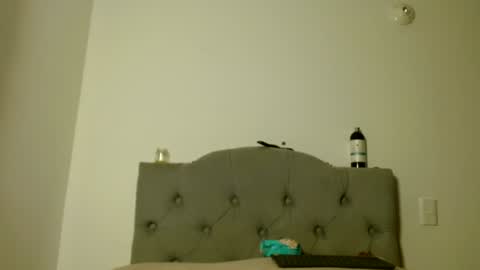 IG   OF red moonn online show from February 7, 11:34 am