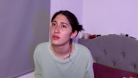 IG   OF red moonn online show from September 19, 4:36 am