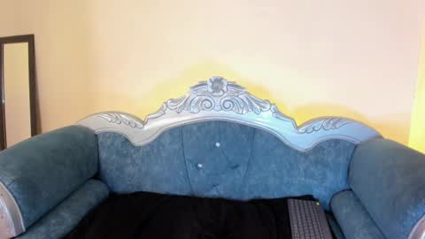     online show from February 9, 2:40 pm