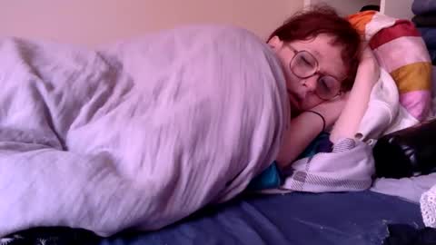 Snapshot of redcassie666 chatting on May 8, 1:05 pm redcassie666 online show from May 8, 1:05 pm