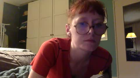 Snapshot of redcassie666 chatting on June 6, 2:38 am redcassie666 online show from June 6, 2:38 am
