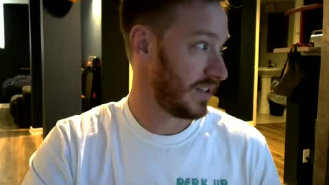 reddawg14 online show from June 23, 11:14 pm