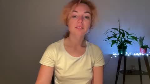 reddgirll online show from February 21, 10:26 pm