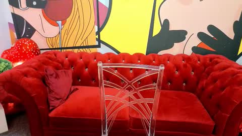 Snapshot of reddoll_ chatting on February 19, 7:15 am Lily online show from February 19, 7:15 am