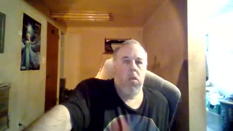 Snapshot of reddragon1195 chatting on January 5, 8:31 pm reddragon1195 online show from January 5, 8:31 pm