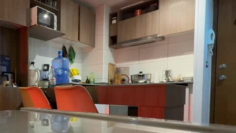 redfloweer online show from September 29, 11:59 am