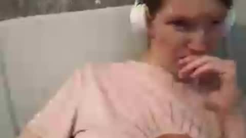 Snapshot of redfoxofficial chatting on July 5, 12:56 pm Redfox online show from July 5, 12:56 pm