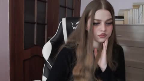 Lily online show from January 15, 2:05 am