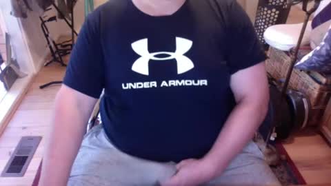 Snapshot of redheaded_aus chatting on January 27, 10:38 pm Burt Macklin online show from January 27, 10:38 pm