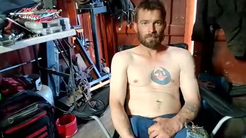 Snapshot of redheadlover828 chatting on January 8, 8:07 pm Kevin online show from January 8, 8:07 pm