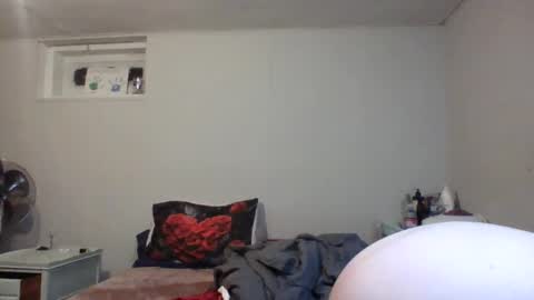 Lenae Redd online show from January 28, 9:51 am