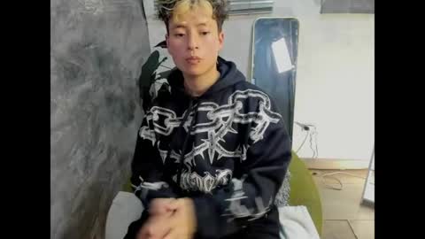 redhood_1_ online show from April 1, 3:40 am