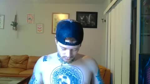 Snapshot of redinthebed chatting on October 15, 2:22 am InkedGinger online show from October 15, 2:22 am