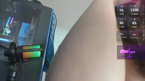 Snapshot of redjina_angel chatting on October 2, 1:07 pm Redjina online show from October 2, 1:07 pm