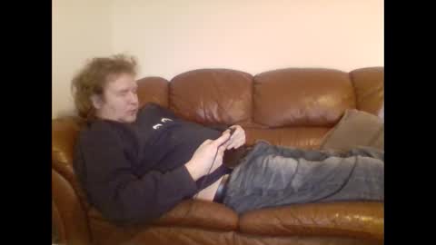 Snapshot of redlols chatting on March 1, 6:13 am redlols online show from March 1, 6:13 am