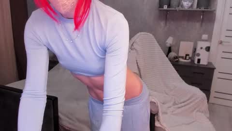 Stephanie online show from September 25, 7:23 am