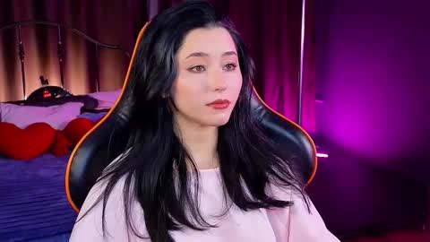 Kiara online show from February 15, 9:00 pm