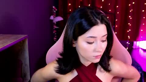 Snapshot of redmidnight_ chatting on May 22, 8:58 pm Kiara online show from May 22, 8:58 pm
