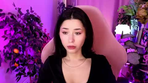 Snapshot of redmidnight_ chatting on May 26, 10:11 am Kiara online show from May 26, 10:11 am