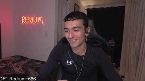 Snapshot of redrum_696 chatting on May 14, 4:19 am Red online show from May 14, 4:19 am