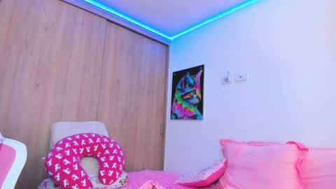 redski77 online show from January 27, 6:19 am