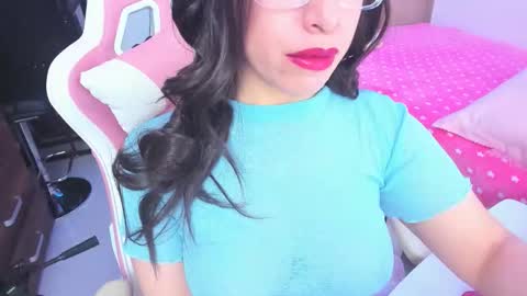 redski77 online show from March 26, 6:52 am