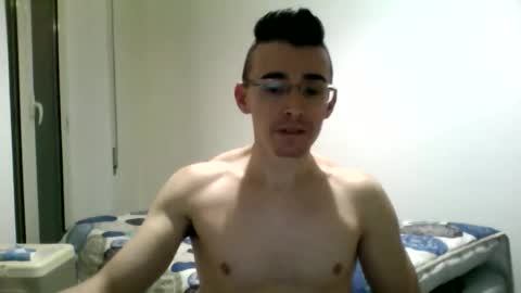 Snapshot of redstep0 chatting on October 22, 11:48 pm redstep0 online show from October 22, 11:48 pm