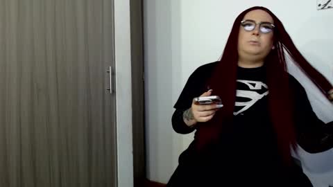 redvelvett22 online show from January 16, 11:47 am