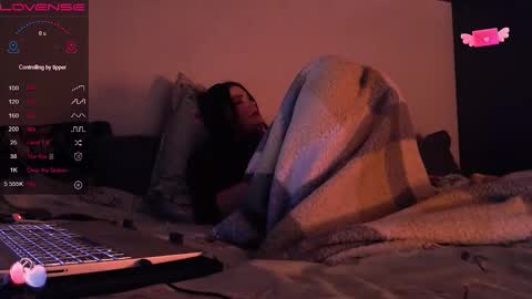 Snapshot of redyari chatting on November 15, 12:52 am Red online show from November 15, 12:52 am