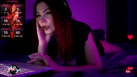 Red online show from July 14, 10:59 pm