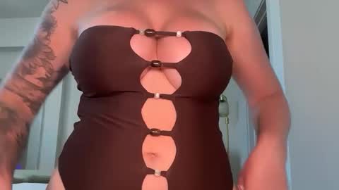 reecemariexx online show from April 30, 3:18 pm