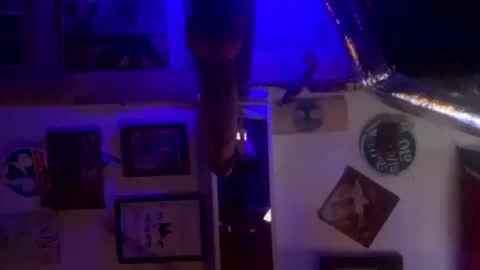 Lee online show from September 28, 1:16 pm