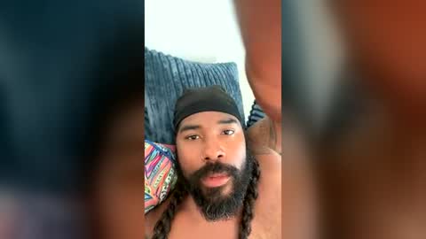 reek0000 online show from June 28, 8:15 pm