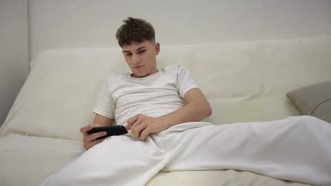 Alex online show from November 27, 7:16 pm