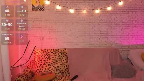 ReginaHawkinss online show from October 29, 8:27 am