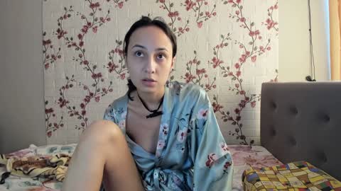 Snapshot of reginamoon12 chatting on January 21, 10:08 am Alisa online show from January 21, 10:08 am