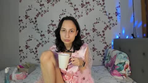 Snapshot of reginamoon12 chatting on February 12, 5:26 pm Alisa online show from February 12, 5:26 pm