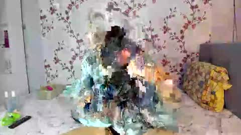 Snapshot of reginamoon12 chatting on October 6, 8:01 am Alisa online show from October 6, 8:01 am