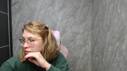 Regina online show from February 24, 3:02 am