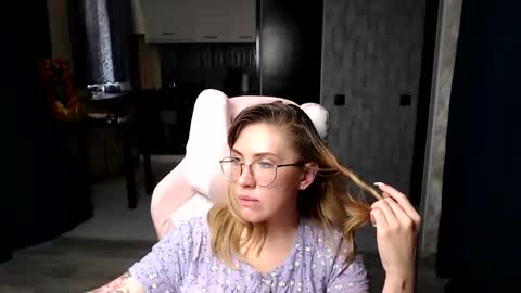 Regina online show from September 9, 12:15 pm