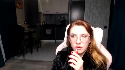 Regina online show from November 8, 12:33 am