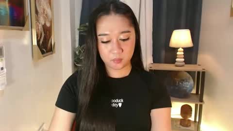 regine online show from February 13, 3:41 pm