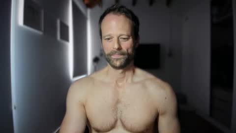 Snapshot of regular_straight_guy chatting on May 18, 2:01 pm Campbell online show from May 18, 2:01 pm